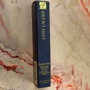 Estée Lauder double wear stay in place flawless wear concealer